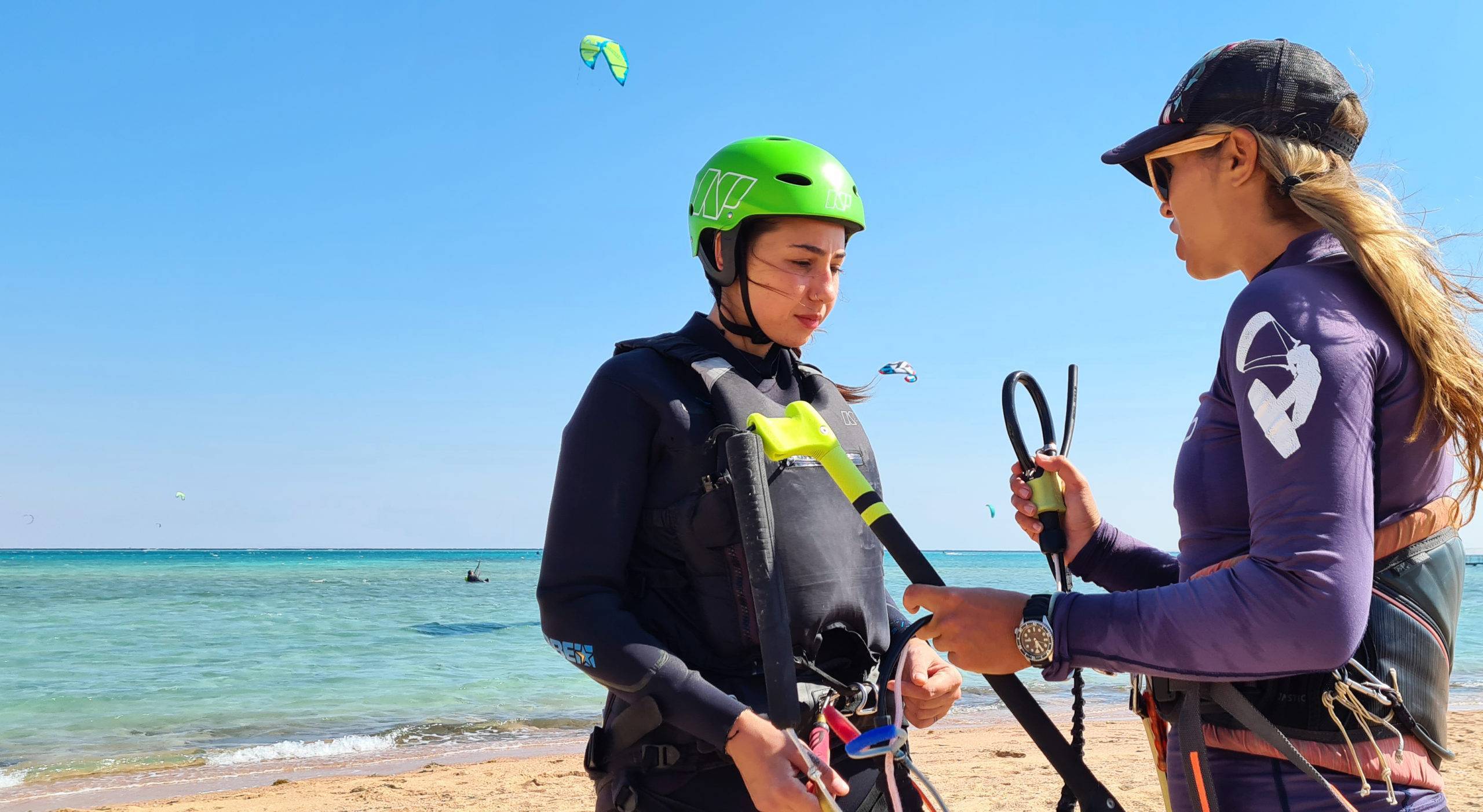 Kitesurfing Instructor in a professional kitesurfing lesson